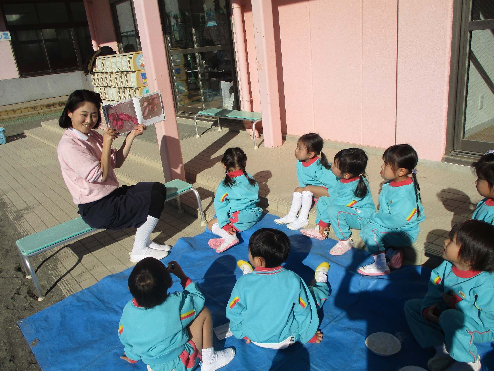 おいもほり読み聞かせ